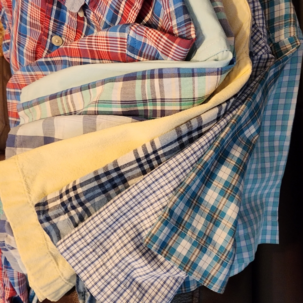 🦋 Men's Short-Sleeved Dress Shirts (Lot of 9)